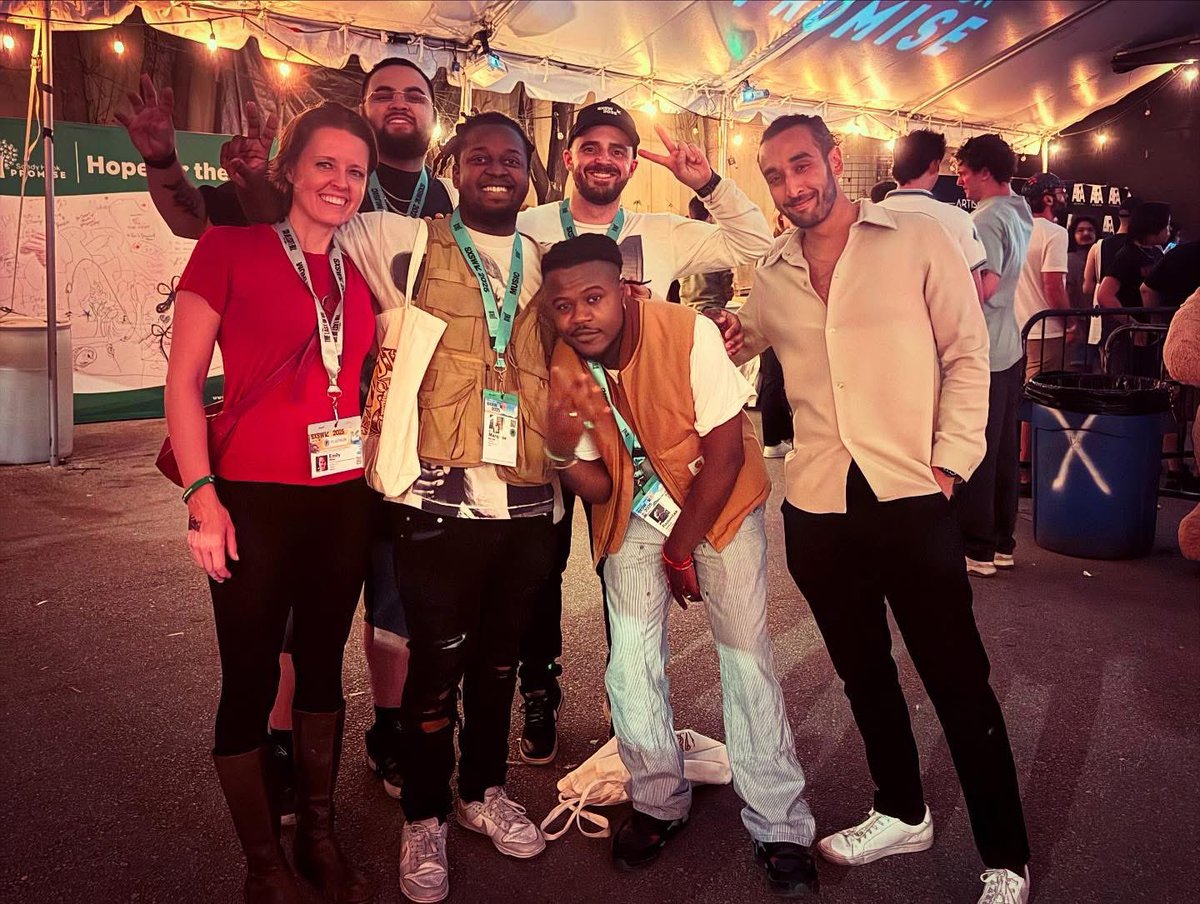 Emily White (@emwizzle) on Twitter photo Had a powerful time speaking <a href="/SXSW/">SXSW</a> w/ incredible panelists, 21 years after my first one (!). Thanks <a href="/afaventures/">Artist For Action</a>, <a href="/sandyhook/">Sandy Hook Promise</a>, <a href="/matthew_reich/">Matthew Reich</a>, & <a href="/SharonTapper3/">Sharon Tapper</a> for all that you do for so many. +❤️’d getting to see #Milwaukee’s finest <a href="/nilexnilex/">NilexNile</a> & <a href="/wavechapelle/">Wave Chapelle</a> crushing it! 1/2 Had a powerful time speaking <a href="/SXSW/">SXSW</a> w/ incredible panelists, 21 years after my first one (!). Thanks <a href="/afaventures/">Artist For Action</a>, <a href="/sandyhook/">Sandy Hook Promise</a>, <a href="/matthew_reich/">Matthew Reich</a>, & <a href="/SharonTapper3/">Sharon Tapper</a> for all that you do for so many. +❤️’d getting to see #Milwaukee’s finest <a href="/nilexnilex/">NilexNile</a> & <a href="/wavechapelle/">Wave Chapelle</a> crushing it! 1/2