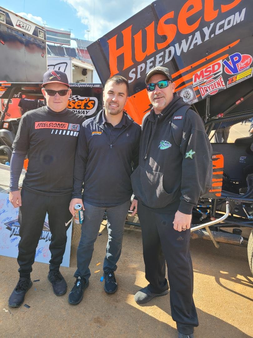 SprintCarJunkie (@jojobir99279385) on Twitter photo <a href="/DavidGravel/">David Gravel</a> <a href="/WorldofOutlaws/">World of Outlaws</a> <a href="/HusetsSpeedway/">Huset's Speedway</a> <a href="/jacksonmotorplx/">Jackson Motorplex</a> <a href="/billionauto/">Billion Auto</a> <a href="/SimpsonRacing/">SimpsonRaceProducts</a> <a href="/BigGameMotorspt/">Big Game Motorsports</a> My favorite memory was
@ItsBristolBabyDIRT, we made 2 WoO Bristol Throwdown boards and had all the drivers and others sign (autograph) them and we gave one to you after you WON 🏁. BRISTOL DIRT BABY🏁🏁🏁 #DG2 #FIRESUIT shopdgr.com <a href="/DavidGravel/">David Gravel</a> <a href="/WorldofOutlaws/">World of Outlaws</a> <a href="/HusetsSpeedway/">Huset's Speedway</a> <a href="/jacksonmotorplx/">Jackson Motorplex</a> <a href="/billionauto/">Billion Auto</a> <a href="/SimpsonRacing/">SimpsonRaceProducts</a> <a href="/BigGameMotorspt/">Big Game Motorsports</a> My favorite memory was
@ItsBristolBabyDIRT, we made 2 WoO Bristol Throwdown boards and had all the drivers and others sign (autograph) them and we gave one to you after you WON 🏁. BRISTOL DIRT BABY🏁🏁🏁 #DG2 #FIRESUIT shopdgr.com