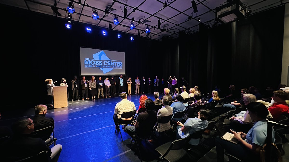 mdcspd's tweet image. On 3/7/25, the Strategic Procurement Dept. hosted a Vendor Matchmaking session with @MiamiDadeArts. More than 50 vendors attended to explore County contracting opportunities. Stay tuned for future workshops: miamidade.gov/VendorAcademy #miamidade #smallbusiness #OurCounty