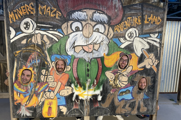 docketly's tweet image. We owe an apology 🙏

Last week, we posted in appreciation of our team but didn’t show the REAL faces behind it. So here they are – the talented individuals bringing creativity, expertise, and fun to Docketly. 

Thank you for all your hard work!
#EmployeeAppreciationDay