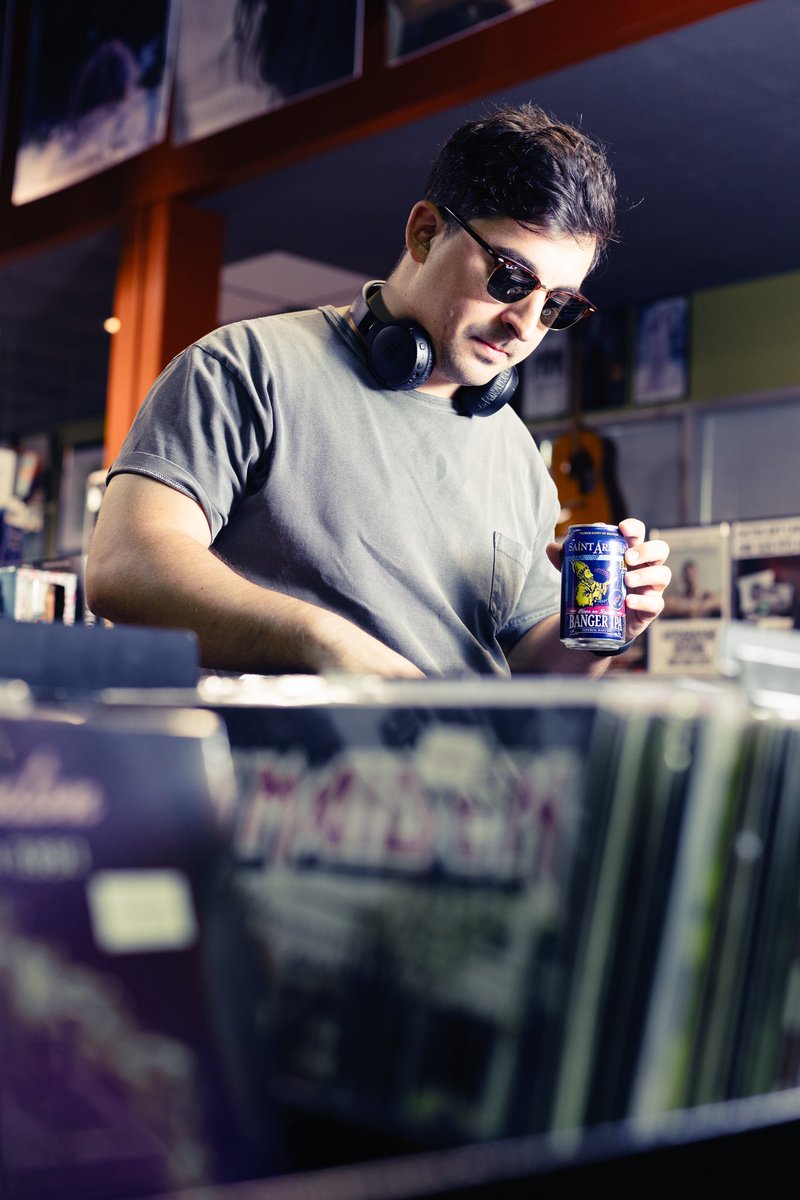 We’ve got a Banger for Everyone! 🍻 Bursting with tropical fruit, melon, and citrus, this imperial hazy IPA brings the flavor while keeping it smooth with a soft bitterness. One sip, and you’ll be coming back for more—because this Banger hits every time! 🔥