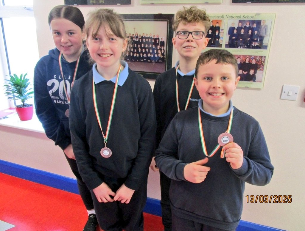 Barnacarroll NS (@barnacarrollns) on Twitter photo Comhghairdeas le buaiteoirí Thráth na gCeist inné. Maith sibh! <a href="/SnaGaeilge/">Seachtain na Gaeilge le Energia</a> #seachtainnagaeilge Comhghairdeas le buaiteoirí Thráth na gCeist inné. Maith sibh! <a href="/SnaGaeilge/">Seachtain na Gaeilge le Energia</a> #seachtainnagaeilge