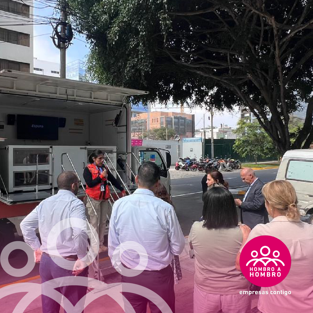 💡 En esta oportunidad y con la colaboración de <a href="/indeciperu/">INDECI</a>, visitamos las instalaciones del <a href="/BancoMundial/">Banco Mundial</a> para brindar nuestro taller de preparación ante desastres de gran magnitud a su personal, y reforzar sus conocimientos con el vehículo simulador de sismos.

#Preparación