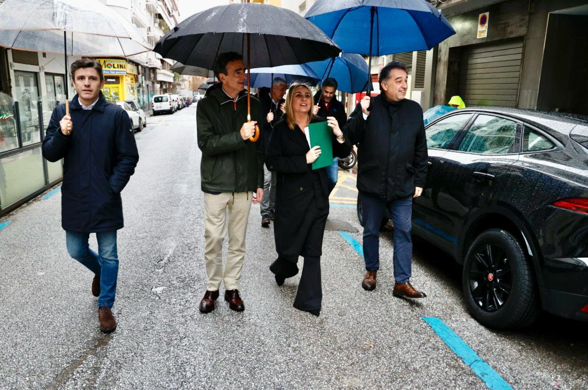 ✅ Seguimos modernizando y mejorando nuestras calles y plazas!!

Portón de Tejeiro
Martínez Campos
Luis Braille
San Vicente Ferrer

Más de 2M para renovación integral con una plataforma única, 99 árboles (donde no había ninguno) y nuevo Parque infantil

#CuidamosGranada