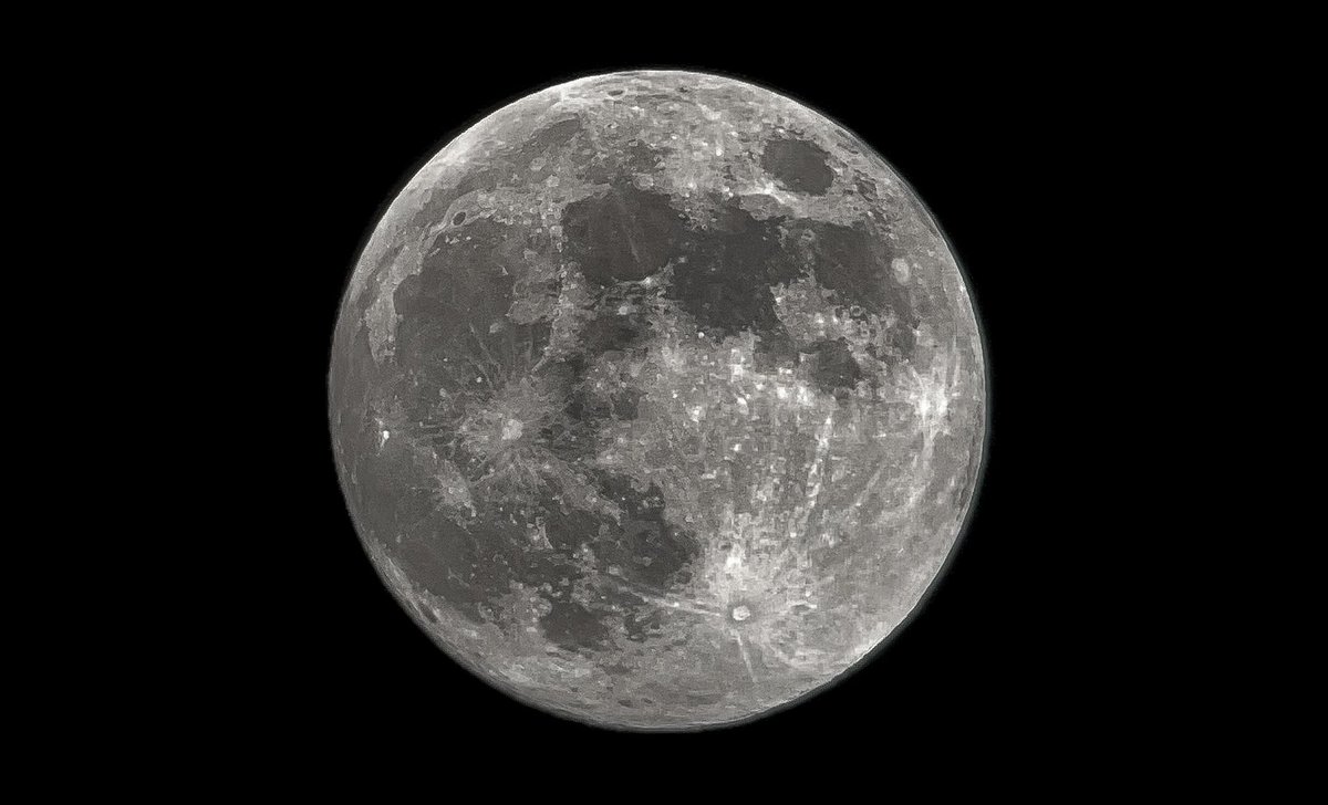 Tonight’s Moon 🥺