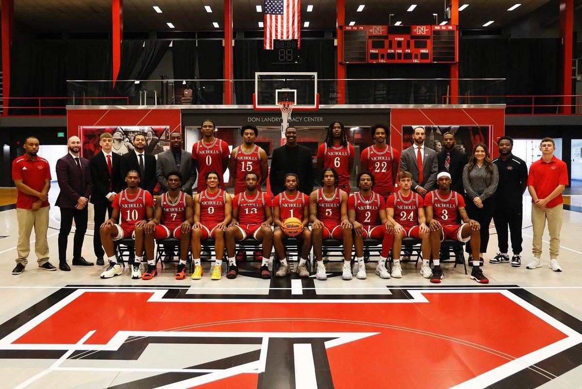 #BoogieBall is in full effect in Thibodaux, and the Nicholls Men's Basketball team just completed a consecutive 20 win season. Your support is integral for nutrition, meals, gear and travel for our student-athletes to continue to strive for excellence. givenday.org/organizations/…