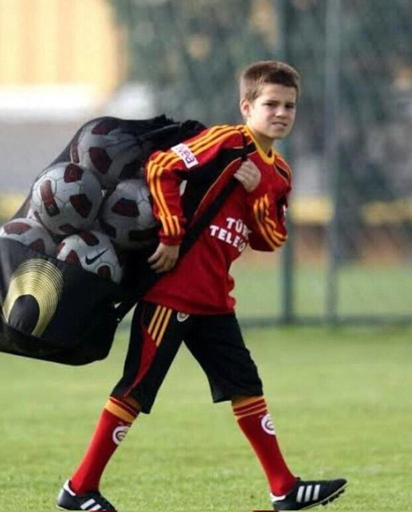 Aramız bozuk kanımız değil  başarılar
 Glasgow Ranger