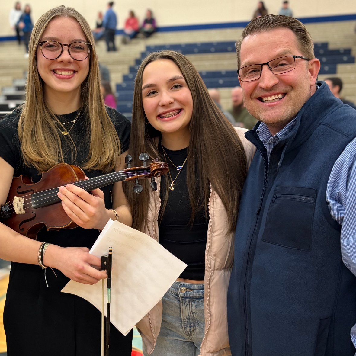 Wow! 🎵 The talents of our students and staff were on full display at the HSSD Orchestra Concert this week. Very impressive! ⭐