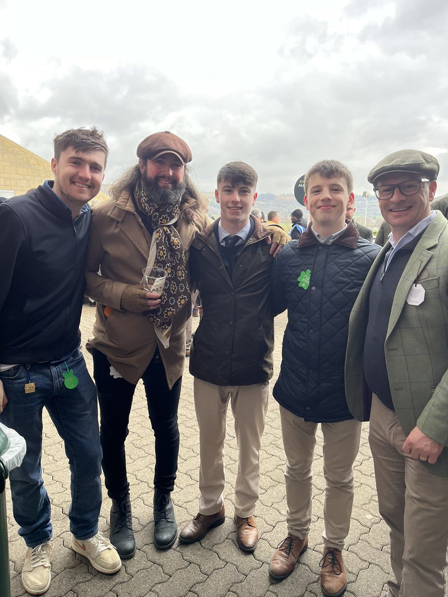 What’s another year. Same place. Same craic. <a href="/dec_car/">Declan Carroll</a> <a href="/Handy_Andy96/">Andy Cummins</a> <a href="/TakeAPullpod/">Take A Pull Podcast</a> <a href="/olliemaughn225/">Olliemaughn225</a> <a href="/CheltenhamRaces/">CheltenhamRacecourse</a>