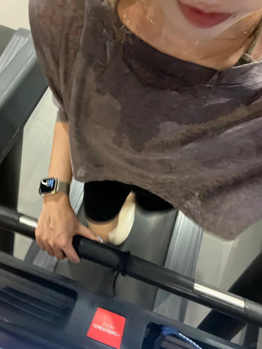 "Stronger every day, one workout at a time. The weights don't lift themselves, and the results don't happen overnight—but if you keep showing up, success is inevitable. Let's get to work! 🏋️‍♀️
#UnitedStates #gym #NewYork