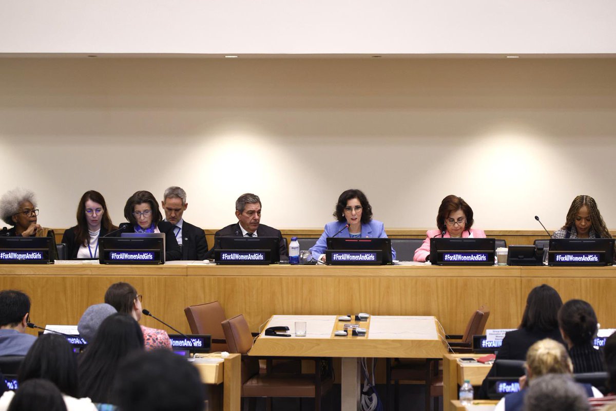 Ambassador Stavros Lambrinidis (@euambun) on Twitter photo Together with the 🇺🇳UN & partner countries, the 🇪🇺EU prevented 21 million women & girls from experiencing gender-based violence via <a href="/GlobalSpotlight/">Spotlight Initiative</a>.
At #CSW69, I invited others to join the Group of Friends to end violence against women & girls & drive the noble work to end GBV. Together with the 🇺🇳UN & partner countries, the 🇪🇺EU prevented 21 million women & girls from experiencing gender-based violence via <a href="/GlobalSpotlight/">Spotlight Initiative</a>.
At #CSW69, I invited others to join the Group of Friends to end violence against women & girls & drive the noble work to end GBV.