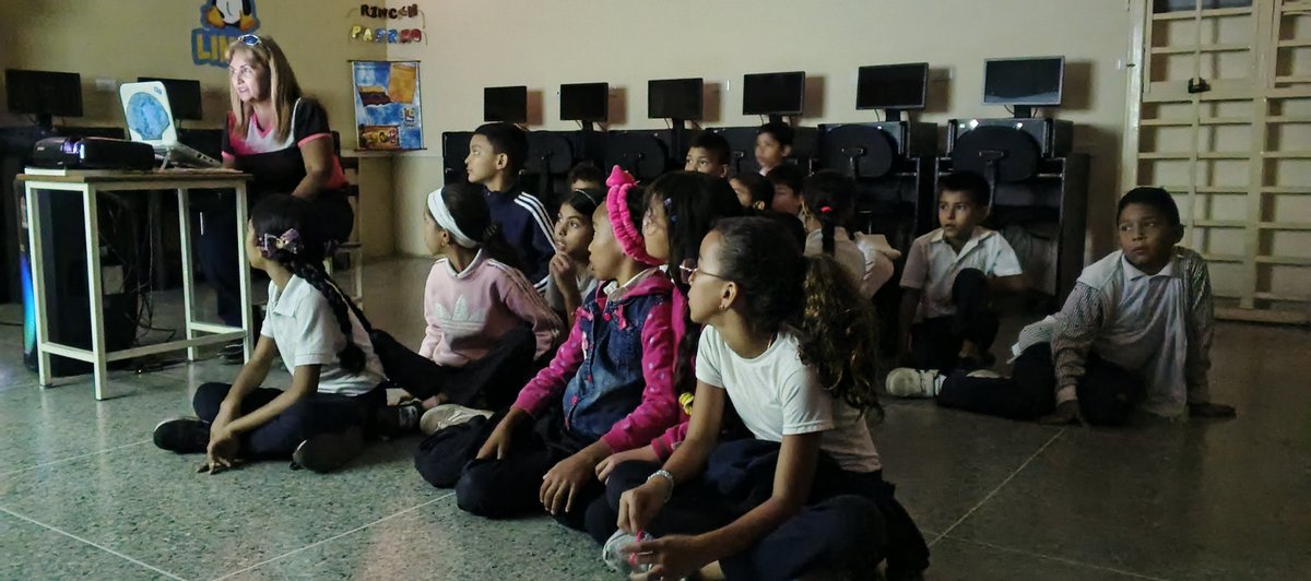 #13marzo | Las plantas y sus nutrientes 🌳 🌿 🌼 🍓 la importancia que son y el cuido de las plantas ya que ellas nos dan alimentos y lo fundamentales para la vida en la Tierra. Dirigido a 4to grado "A" en el <a href="/CbitSofiadeH/">CbitSofiadeHurtado Soy @FundabitAragua</a>

#SomosFundabit #FundabitAragua #tecnologíaseducativas