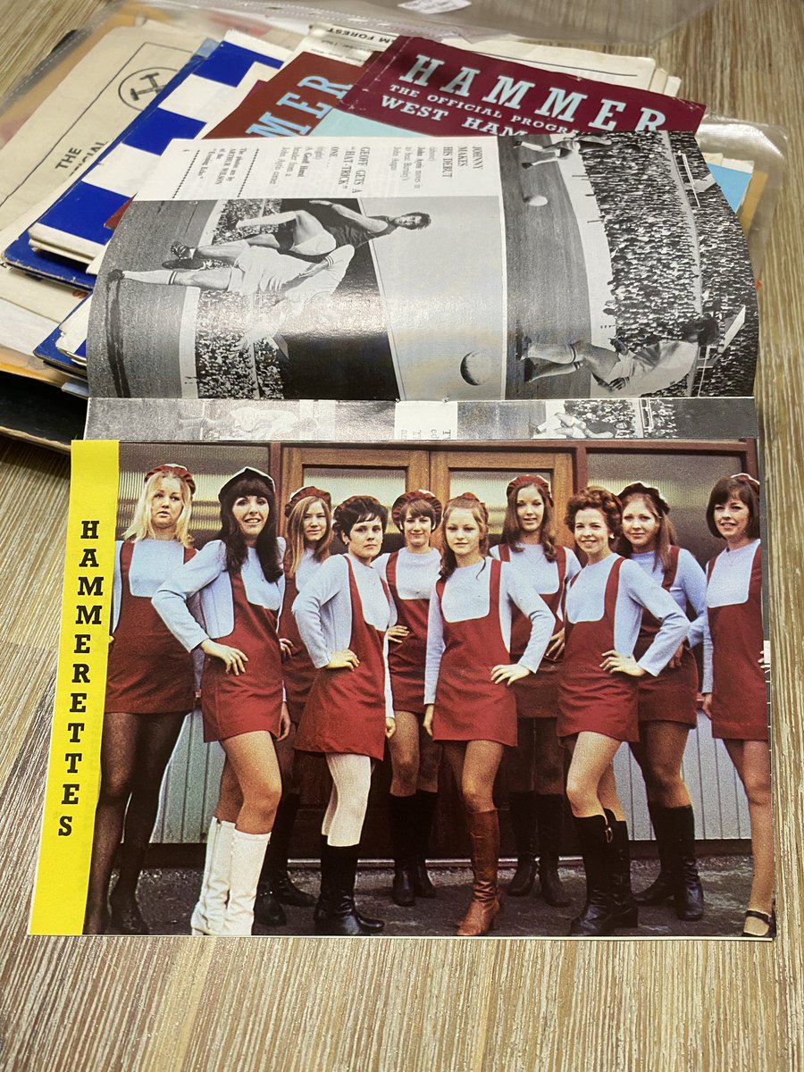 Who else thought the Hammerettes were a modern day thing at Upton Park…!? 👀 Great photo from 1970.