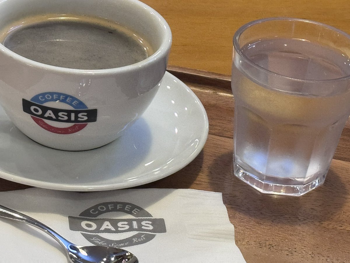 maickel1979's tweet photo. 04:00 found coffee βοΈ
#CoffeeOasis #Bangkok #Thailand #coffee #wakeup https://t.co/E1VrrOoZvQ
