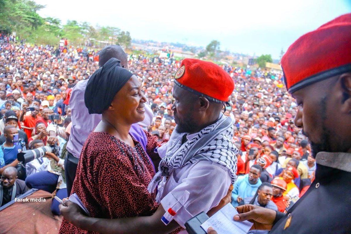 Winnie Kiiza (@winniekiiza) on Twitter photo Congratulations Mr. Elias Luyimbazi Nalukoola, <a href="/NUP_Ug/">National Unity Platform</a> and all change seeking forces on the Kawempe North hard-earned victory.
Tubakubye sumagiza 😂
#kawempeNorthByElections Congratulations Mr. Elias Luyimbazi Nalukoola, <a href="/NUP_Ug/">National Unity Platform</a> and all change seeking forces on the Kawempe North hard-earned victory.
Tubakubye sumagiza 😂
#kawempeNorthByElections