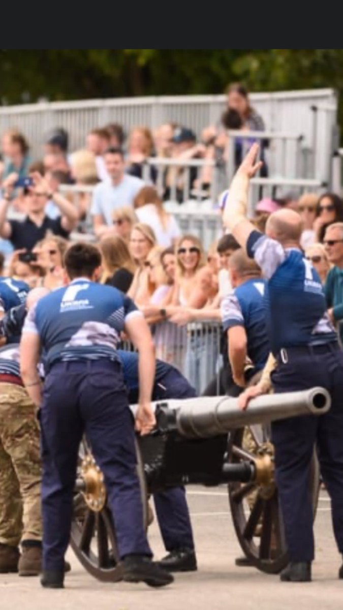 MRFGCrew's tweet image. The Maritime Reserves Field Gun Crew will be fighting for the win at this years HMS Collingwood Annual Field Gun (Brickwoods) Competition June 2025.
Come enjoy HMS Collingwood’s open day 28/06/25 whilst cheering us on!
#18as1 #c2dril #rnrmc @royalnavalreserves @rnrmcharity