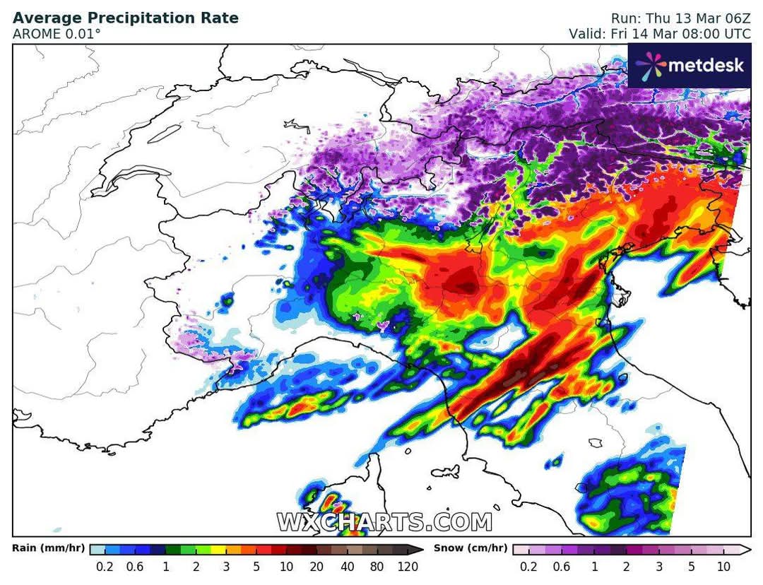 eulikesign's tweet photo. #allertameteo non pervenuta, nemmeno sul sito di @DPCgov o dai canali regionali, e manco per i prossimi giorni, come da screenshot
Eppure stasera la #supercella che si è sfogata a #Pordenone (video di Sergio Da Re) ha portato tempesta e grandine fino a #Udine
Meteodesk (3) ⬇️ https://t.co/suf8DvyXIo