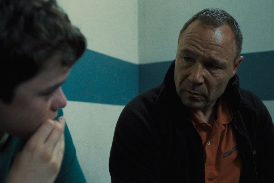 #Adolescence 
⭐️ ⭐️ ⭐️ ⭐️ ⭐️ 
About as close to perfection within the medium of British drama you’re ever going to get. Sensational.

Stephen Graham…cmon...no words for this moving a performance..fuck. Owen Cooper 13yr old debut holding your own like THAT!? Serious piece of work