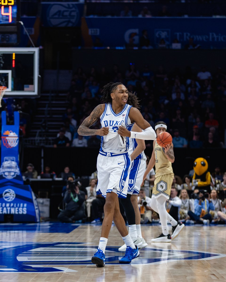 DukeMBB's tweet image. Slim's charged up 🔋🔋🔋🔋🔋🔋🔋