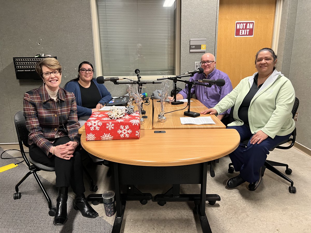 It's our 2-year anniversary episode of Chatting with Chemeketa! 🎉 Join Jessica Howard and Les Wielgos as they celebrate this milestone and welcome two incredible guests who are making a difference in student success. chattingwithchemeketa.podbean.com/e/celebrating-…