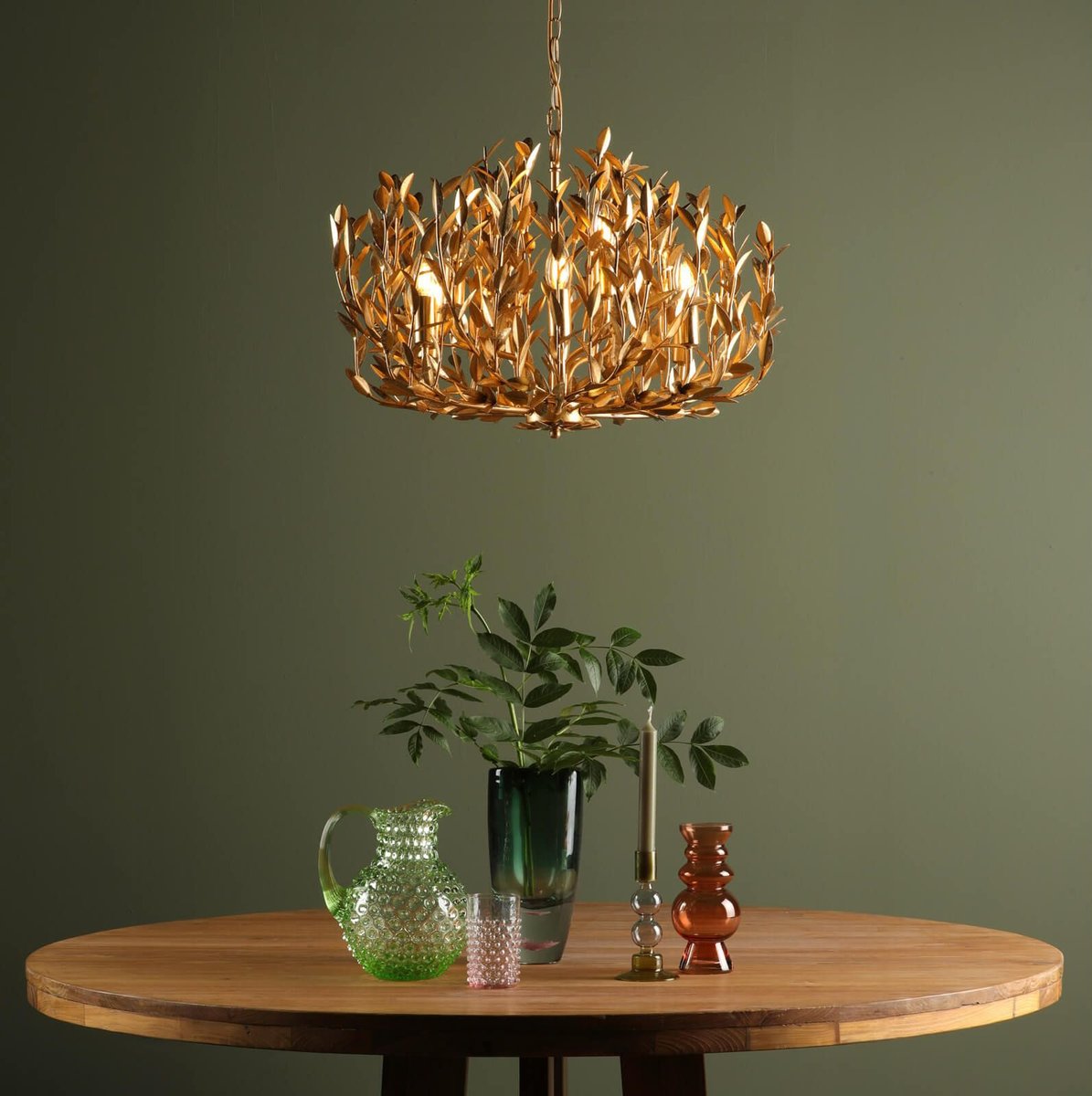 km_londonuk's tweet image. Blooming Beautiful Why floral light fixtures are trending this spring. #interiors #lightingdesign #lightingtrends #HomeImprovement  @lightingsstore english-living.com/0325-13/floral…