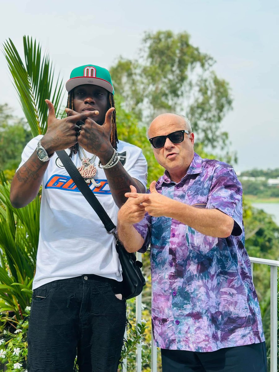 GrandtCardone's tweet photo. L’ambassadeur de France en mode Chetté 🇨🇮
#Banger🔥 #PartoutPartout https://t.co/3YjLSeb9g9