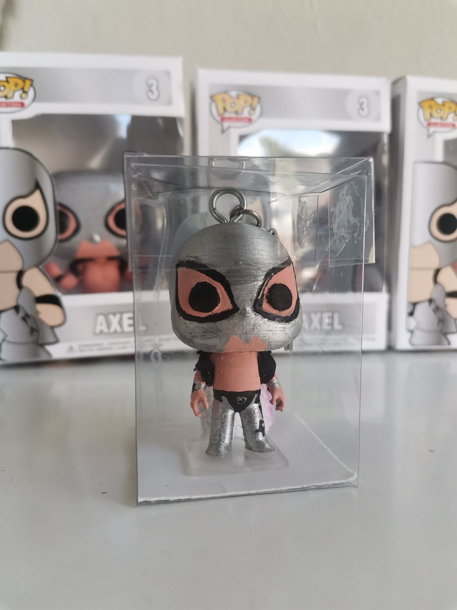 Azul, vino o negro, los #Funkos que hacen su #SantaVoluntad 
Funko $300 
llavero $150 
#AxelHerederoDePlata #MismaSangreNuevaHistoria