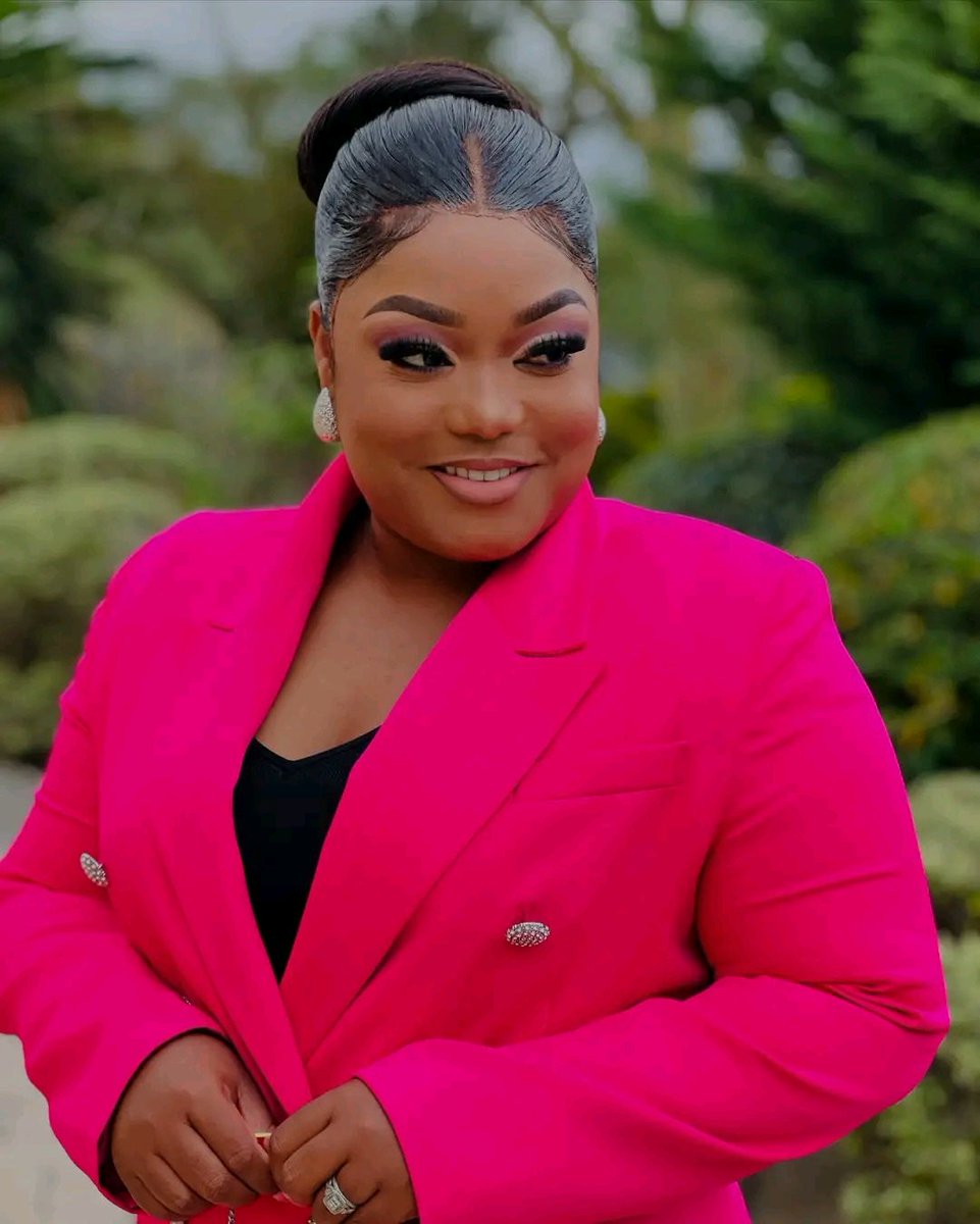 joy_zelda's tweet image. Retweet if you love Makhumalo ❤️ 

#UthandoNesthembu 
#UthandoNesithembu