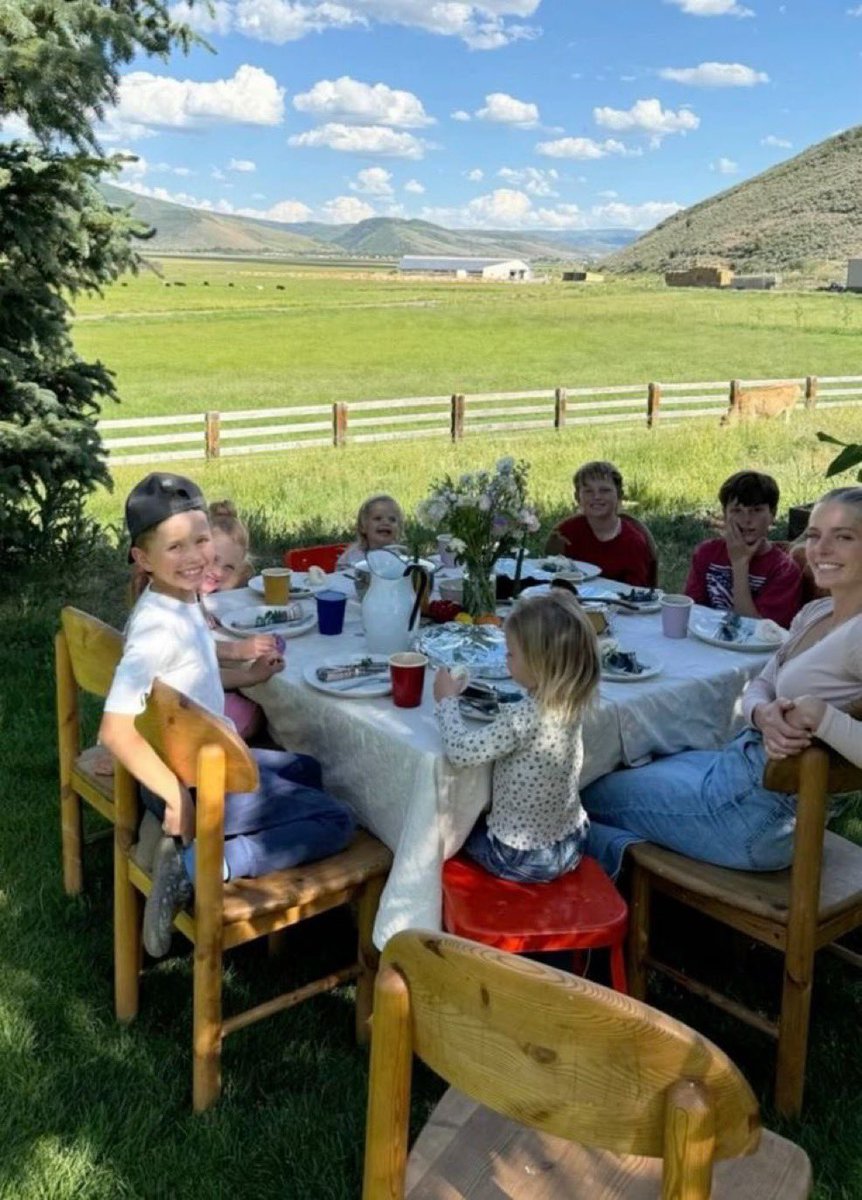 Imagine how much propaganda it took to convince an entire generation of women this is oppressive.