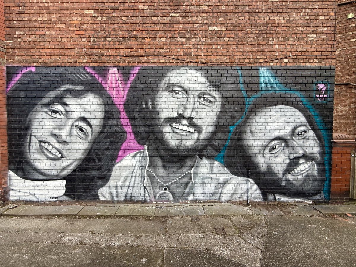 PicOneArt's tweet image. An ode to the timeless and undeniable grooves of the Bee Gees and their roots in Chorlton.
2025 marks 60 years since their first studio album.
Based on the work of Michael Ochs.
@BeeGees
#beegees #beegeesmural #chorlton #barrygibb #robingibb #mauricegibb
#piconeart