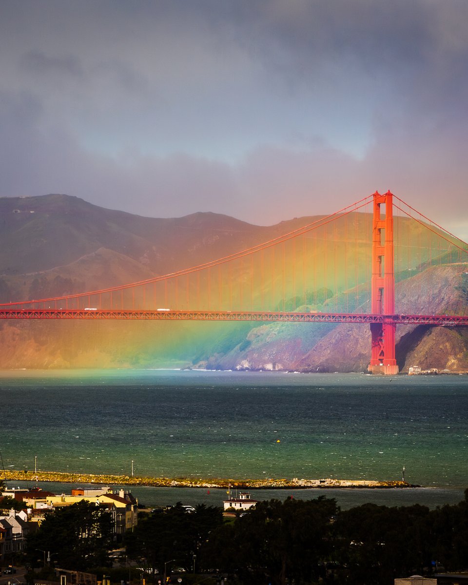 When people ask me why I enjoy rainy days like today, here's my answer - rainbows like the one that showed up this morning.  Hope you're all having a spectacular day!

<a href="/NWSBayArea/">NWS Bay Area 🌉</a> #CAwx <a href="/SFGate/">SFGATE</a> <a href="/abc7newsbayarea/">ABC7 News</a> <a href="/GMA/">Good Morning America</a> <a href="/nbcbayarea/">NBC Bay Area</a> <a href="/KTVU/">KTVU</a>