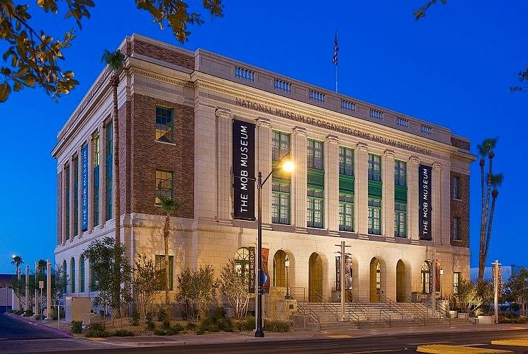 Palssonm's tweet photo. @bennyjohnson Future President Biden Library: https://t.co/zweiXyMd1l