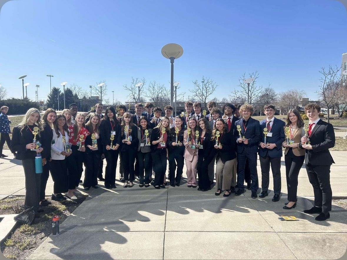 DixieHeightsHS's tweet photo. 🏆 Huge shoutout to our Dixie FBLA students at their regional competition and securing 23 state qualifiers! 🌟 You represented Dixie Heights with such respect and poise. We are so proud of you! @TheKCSD #FBLA #DixieHeights https://t.co/3plgUu7aMe