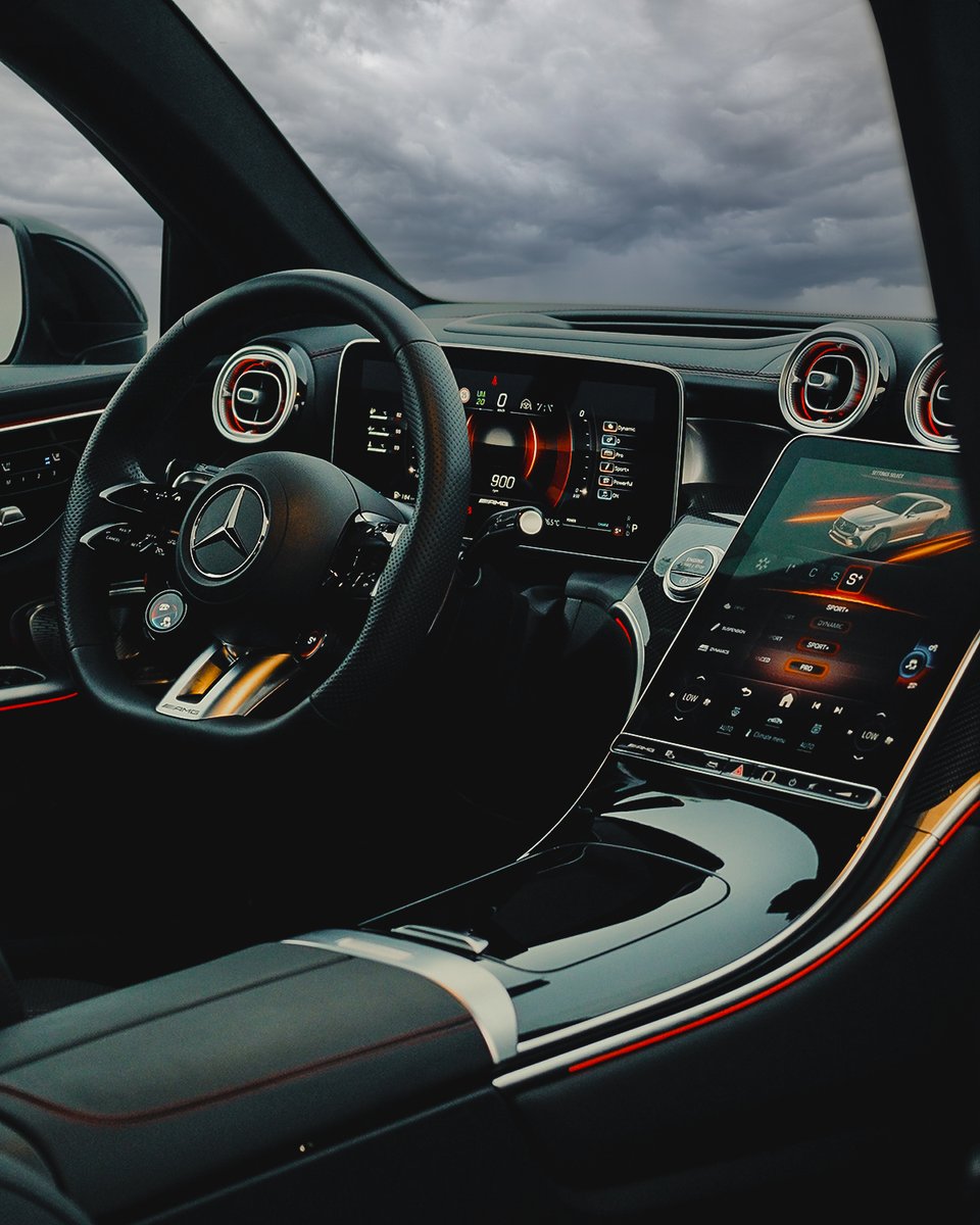 MercedesBenzKSA's tweet photo. مع سيارة Mercedes-AMG GLC 43 4MATIC كوبيه – ّ ستكون محط الأنظار بكل تأكيد.
📸 https://t.co/1miVJYu2IX
#مرسيدس_بنز_السعودية #MercedesBenzKSA #AMGGLC43 https://t.co/V7kP4TKVKc
