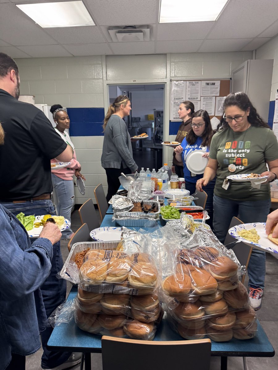 Holloway High School (@hollowayhigh) on Twitter photo Special thanks to our friends at Zion Christian Ministries for our delicious lunch today!! We really appreciate the way you all take such do care of us❤️ #relationshipsmatter <a href="/rucoschools/">Rutherford County Schools</a> <a href="/ZionChristianM1/">Zion Christian Ministries International</a> Special thanks to our friends at Zion Christian Ministries for our delicious lunch today!! We really appreciate the way you all take such do care of us❤️ #relationshipsmatter <a href="/rucoschools/">Rutherford County Schools</a> <a href="/ZionChristianM1/">Zion Christian Ministries International</a>