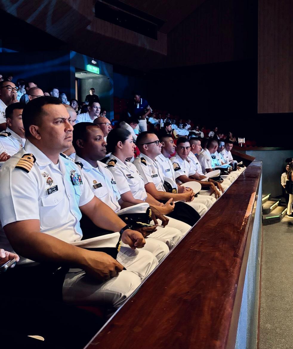 Esfimoficial (@efimoficial) on Twitter photo 🚢⚓ La <a href="/EfimOficial/">Esfimoficial</a> presente en la décima edición de <a href="/ColombiamarCOL/">Colombiamar</a> evento clave para el desarrollo de la industria naval, marítima y fluvial, donde el conocimiento, la innovación y el comercio se unen en un solo escenario. 💡
#PocosBuenosOrgullosos #DisciplinaHonorTrabajo 🚢⚓ La <a href="/EfimOficial/">Esfimoficial</a> presente en la décima edición de <a href="/ColombiamarCOL/">Colombiamar</a> evento clave para el desarrollo de la industria naval, marítima y fluvial, donde el conocimiento, la innovación y el comercio se unen en un solo escenario. 💡
#PocosBuenosOrgullosos #DisciplinaHonorTrabajo