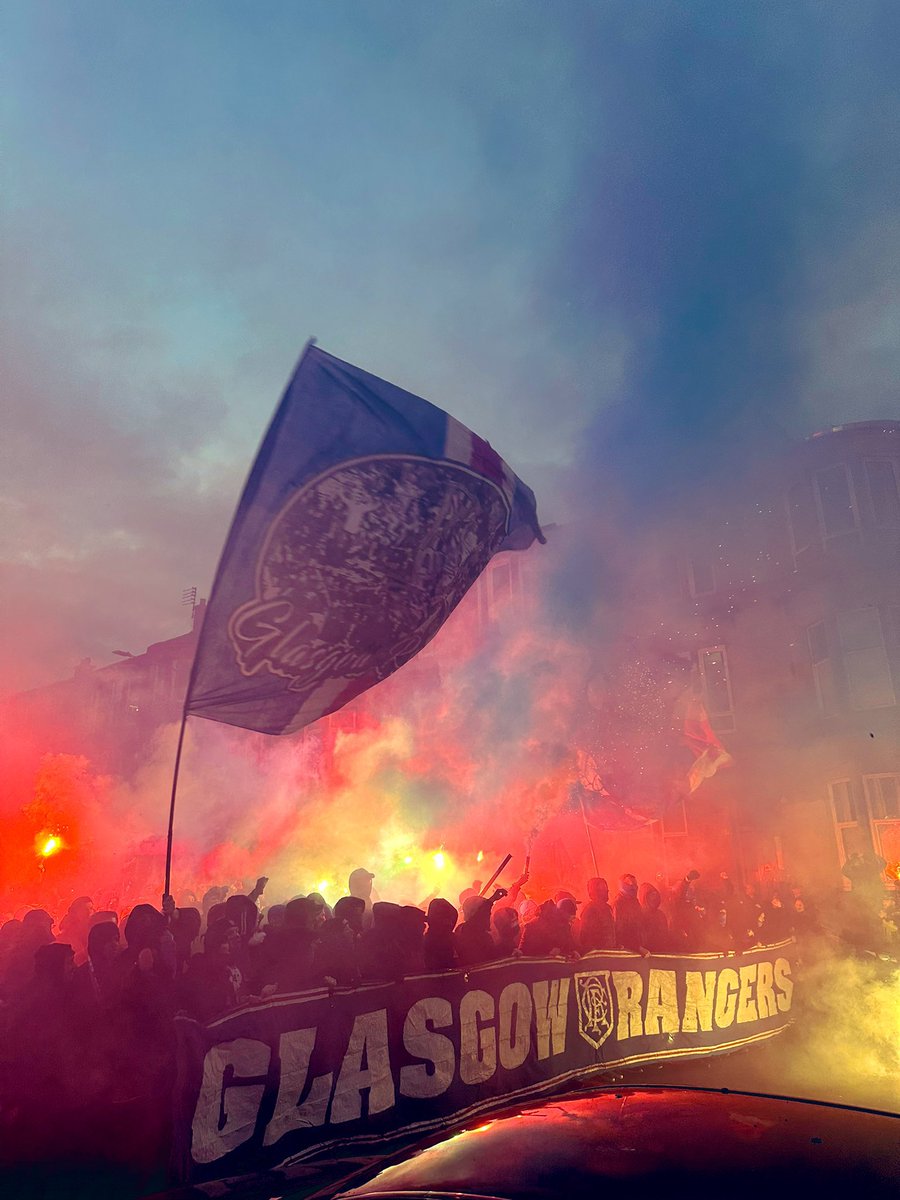 thecasualultra's tweet photo. Rangers ahead of their match against Fenerbahce tonight https://t.co/eiVVhav9yQ