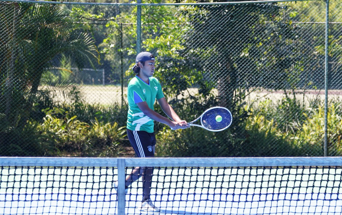 UVeracruzanaMx's tweet image. Con la rehabilitación de las canchas de tenis y futbol rápido, la Universidad Veracruzana reconoce el impacto del deporte como pilar en la formación integral de las y los halcones. ⚽🎾(1/2)