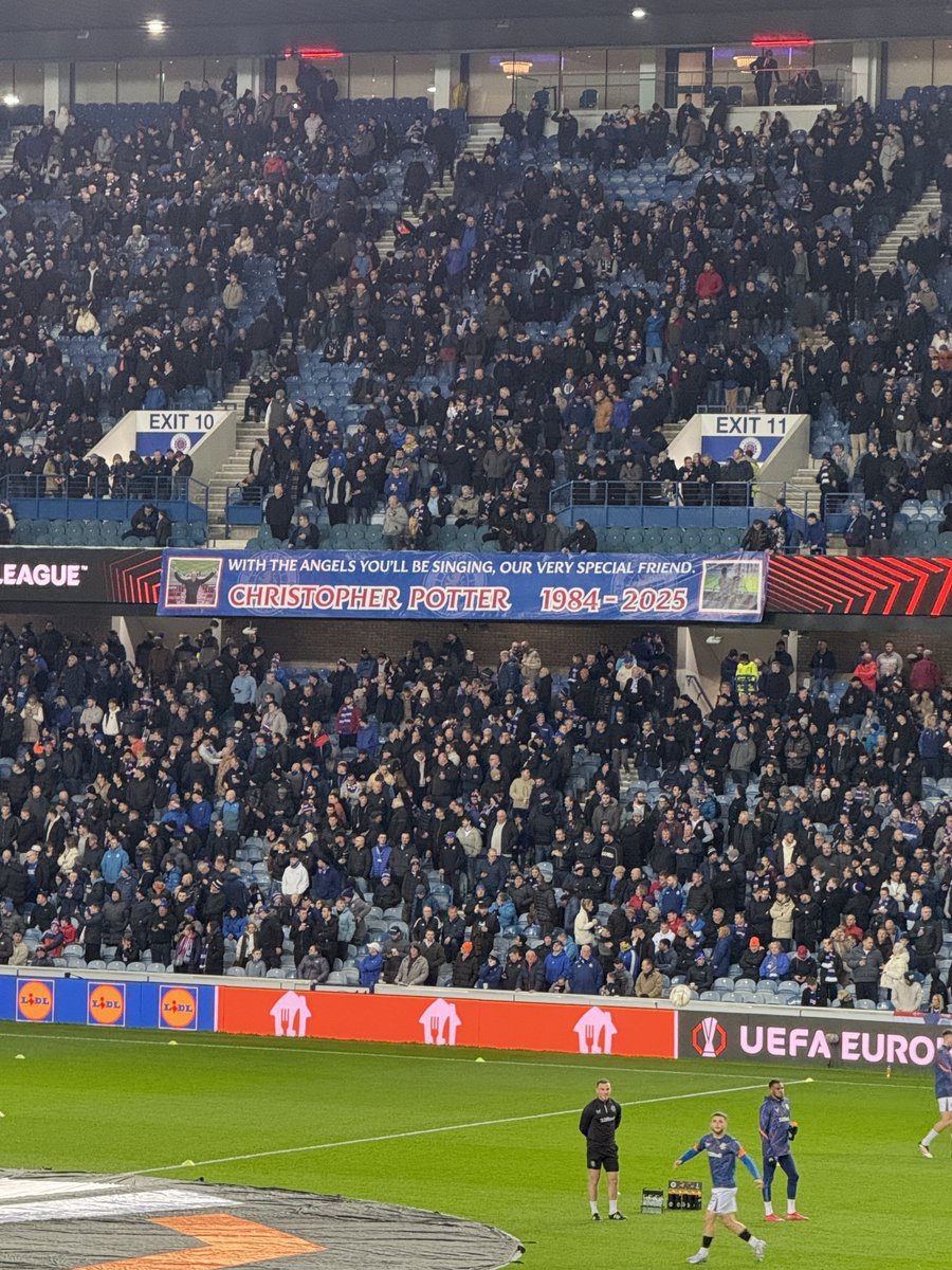 Four Lads Had A Dream (@4ladshadadream) on Twitter photo 