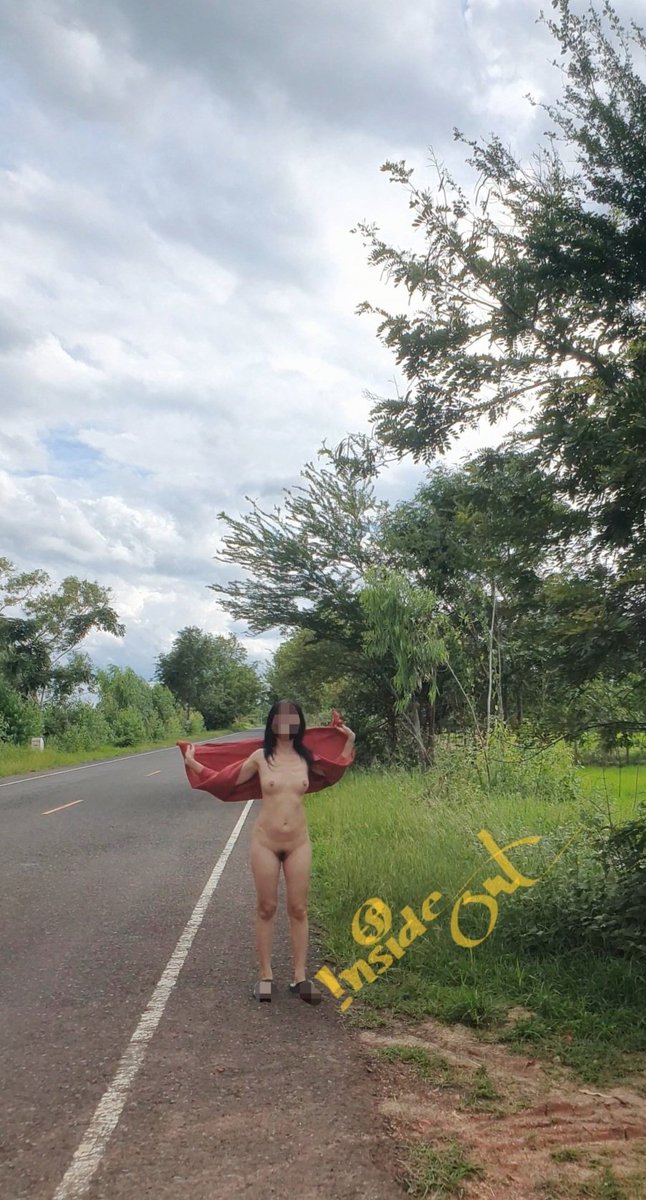 ระวังนะ #ที่รัก เดี๋ยวคนผ่านมาแล้วเห็นไม่ชัด เปิดนานๆเยอะๆเลยค่า

#คู่แท้สว #สวิงกิ้ง #CuckOld #Outdoor #เอาท์ดอร์