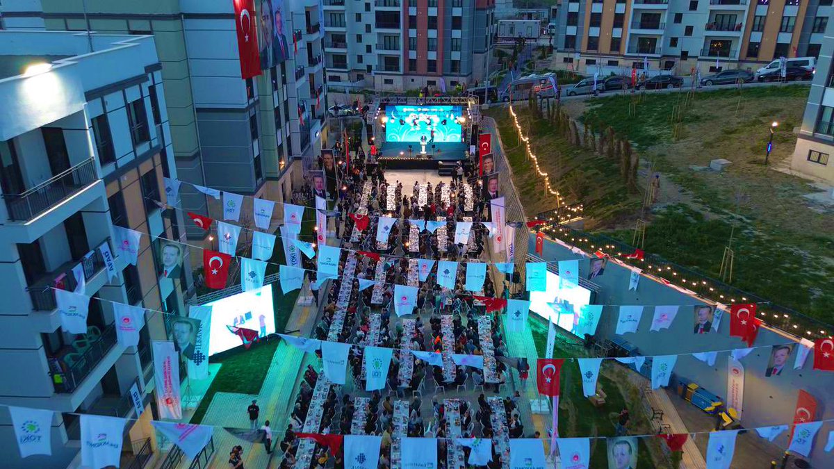 📍Defne 🇹🇷

Değerli Bakanımız <a href="/murat_kurum/">Murat KURUM</a> ile Orhanlı TOKİ Konutları’nda yeni yuvalarına kavuşan hemşehrilerimizle iftar sofrasında bir araya geldik.

Ramazan’ın bereketini, kardeşliğin sıcaklığını ve dayanışmanın gücünü hep birlikte paylaştık

Allah birliğimizi daim eylesin 🇹🇷