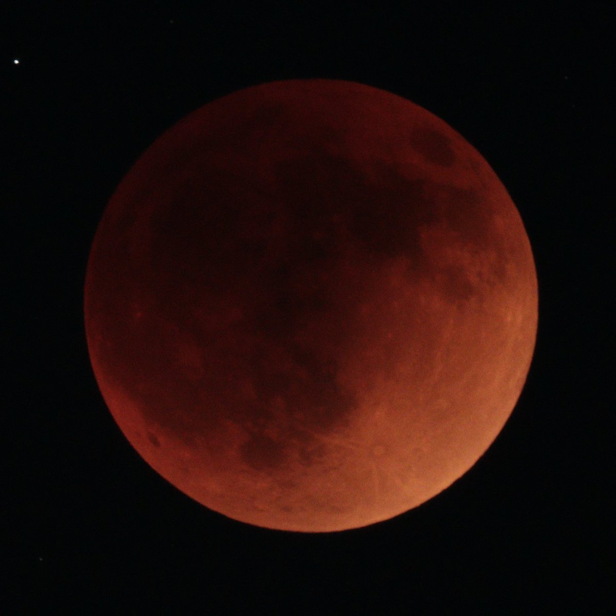 CSInst's tweet image. In the wee hours of the morning tomorrow, the Americas will experience a "Blood Worm Moon!"
"Worm" just refers to a full Moon in March. This particular full moon is also a lunar eclipse, where the Moon passes into Earth's shadow!
Check the start times for your location!