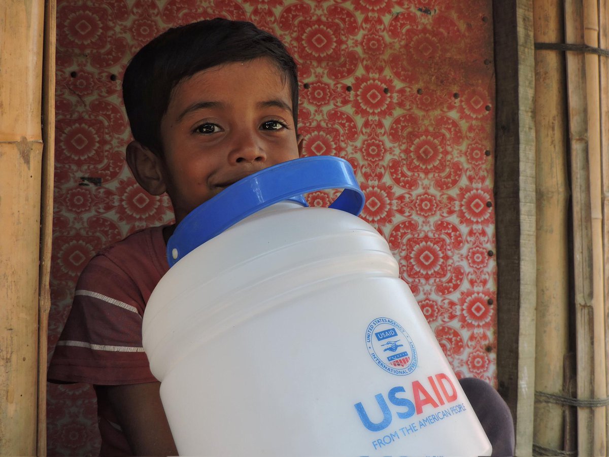 Rohingyatographer Magazine (@rohingyamakzin) on Twitter photo The U.S. funding freeze has forced the <a href="/UN/">United Nations</a> to slash food aid for Rohingya refugees. 1.2 million people are at risk of extreme hunger, especially the elderly, children, and pregnant women.
#SaveRohingya #RefugeeCrisis
Photographer: <a href="/ayubkhan_dkl/">Ayub Khan DKL</a> The U.S. funding freeze has forced the <a href="/UN/">United Nations</a> to slash food aid for Rohingya refugees. 1.2 million people are at risk of extreme hunger, especially the elderly, children, and pregnant women.
#SaveRohingya #RefugeeCrisis
Photographer: <a href="/ayubkhan_dkl/">Ayub Khan DKL</a>