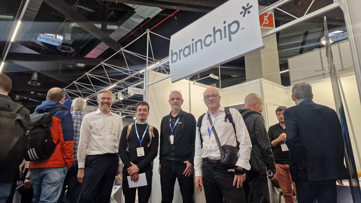 BrainChip_inc's tweet image. Great week at #EmbeddedWorld2025. Thanks to all who visited BrainChip at Booth 5-213. Akida demos and Dr. M. Anthony Lewis’ talk on gesture recognition sparked exciting conversations around low-power at the edge.

#EdgeAI #AI #AIInnovation
