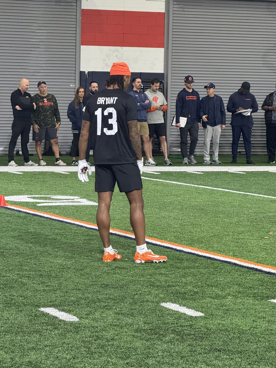 SCCentral21's tweet image. Appreciate my guy @duvalpat3 for giving me the opportunity to work with him for the last few seasons. Big things coming! #ILL #Fam #NFL