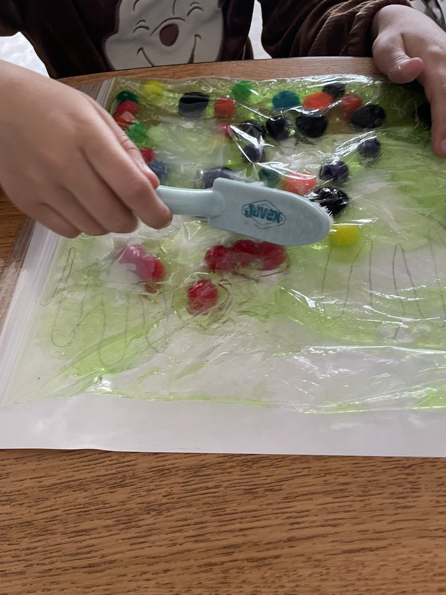 Rosemont Community School (@rosecomschool) on Twitter photo Ms. Baber has incorporated play based learning into her grade 1 classroom. The students are learning about germs and proper hygiene. <a href="/RegPublicSchool/">Regina Public Schools</a> Ms. Baber has incorporated play based learning into her grade 1 classroom. The students are learning about germs and proper hygiene. <a href="/RegPublicSchool/">Regina Public Schools</a>