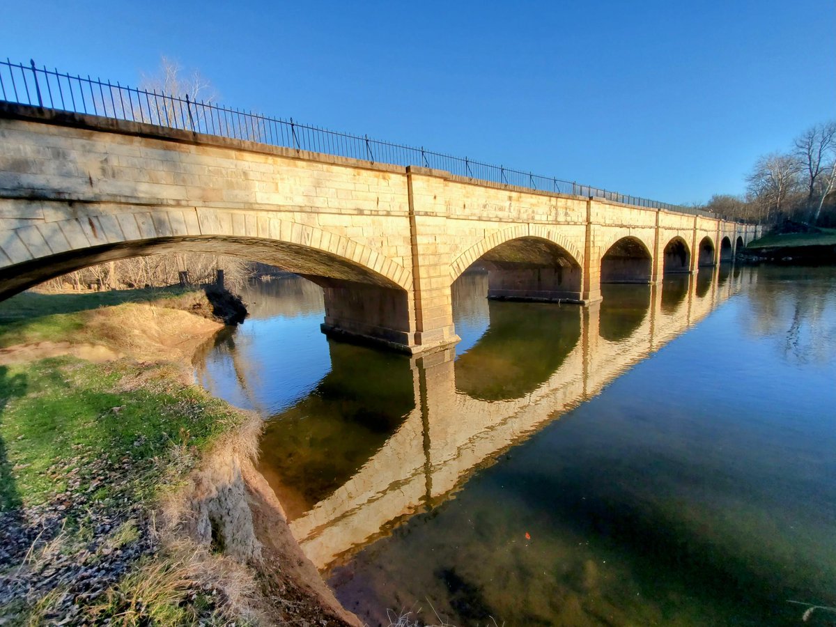 Don’t forget to vote for your favorite photo from this month’s photo contest. Voting concludes on March 15.  It’s not too late to let your voice be heard! 
facebook.com/media/set/?van…

📸: The Monocacy Aqueduct and its Reflection by Jon Wolz