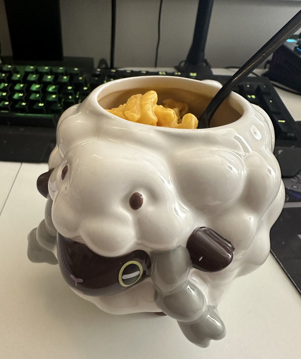 sierradawnx3's tweet image. just in case you were ever curious, the wooloo pokemon mug fits an entire box of kraft mac and cheese