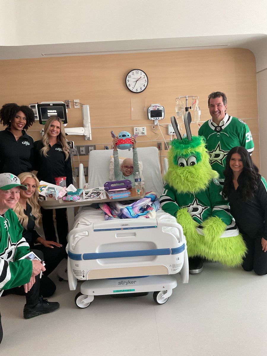 Children's Health (@childrens) on Twitter photo What a fun day! 🤩
Thanks to the Dallas Stars Ice Girls, <a href="/VictorEGreen/">Victor E Green</a>, <a href="/mturco35/">Marty Turco</a> and Bob Bassen for bringing joy and smiles to our patients with a great visit.🎈 What a fun day! 🤩
Thanks to the Dallas Stars Ice Girls, <a href="/VictorEGreen/">Victor E Green</a>, <a href="/mturco35/">Marty Turco</a> and Bob Bassen for bringing joy and smiles to our patients with a great visit.🎈