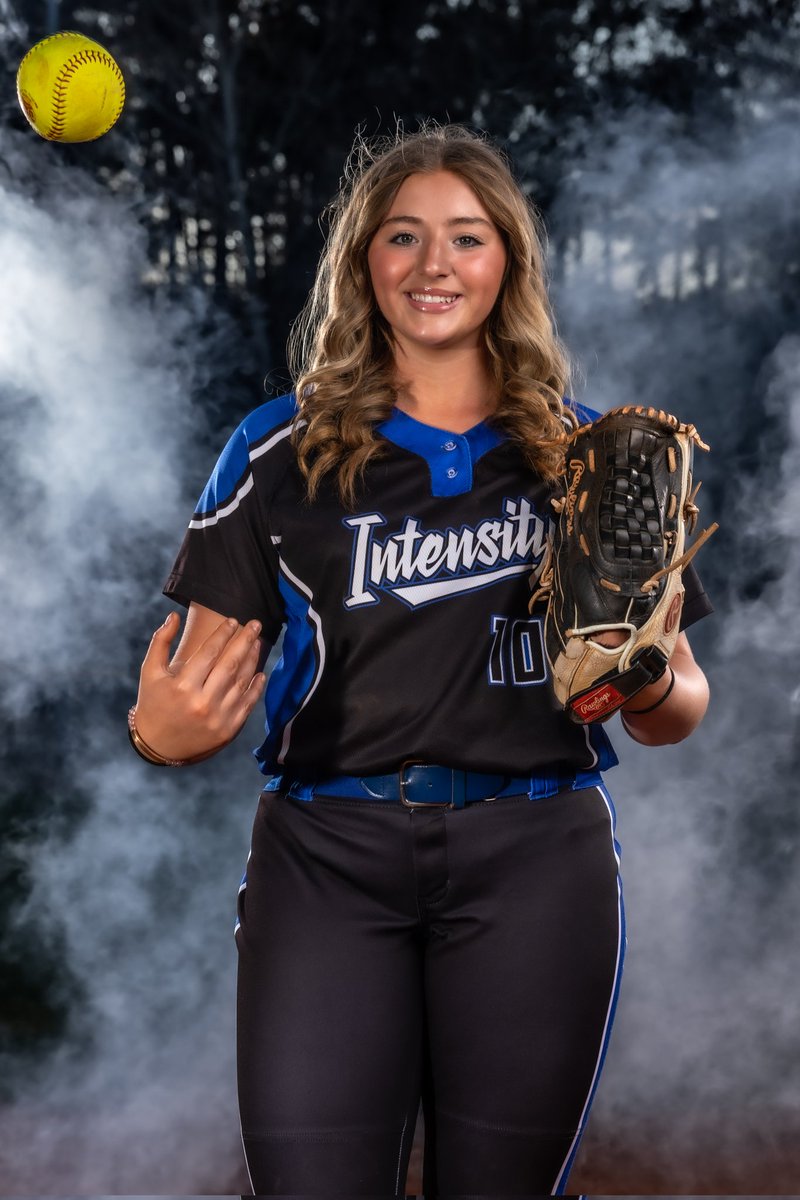 Just a girl who loves the game #softball #homerunhitter #centerfielder #heavyhitter #uncommitted #recruiting #baller